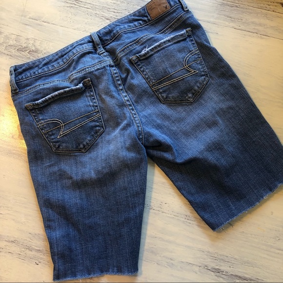 American Eagle Bermuda Shorts - Picture 2 of 7